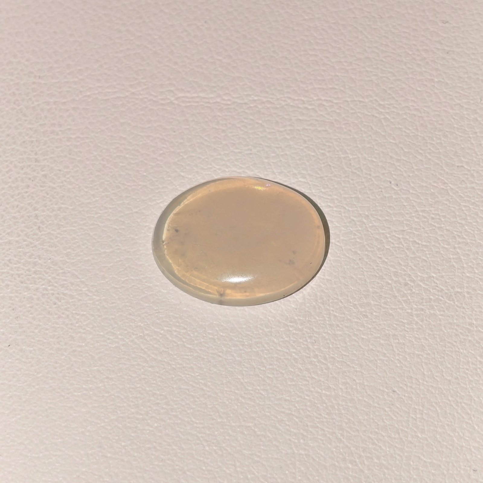 Natural Australian Opal Gemstone White Oval AOP-010 Natural Australian Opal Gemstone white oval stone AOP-010 from Australia