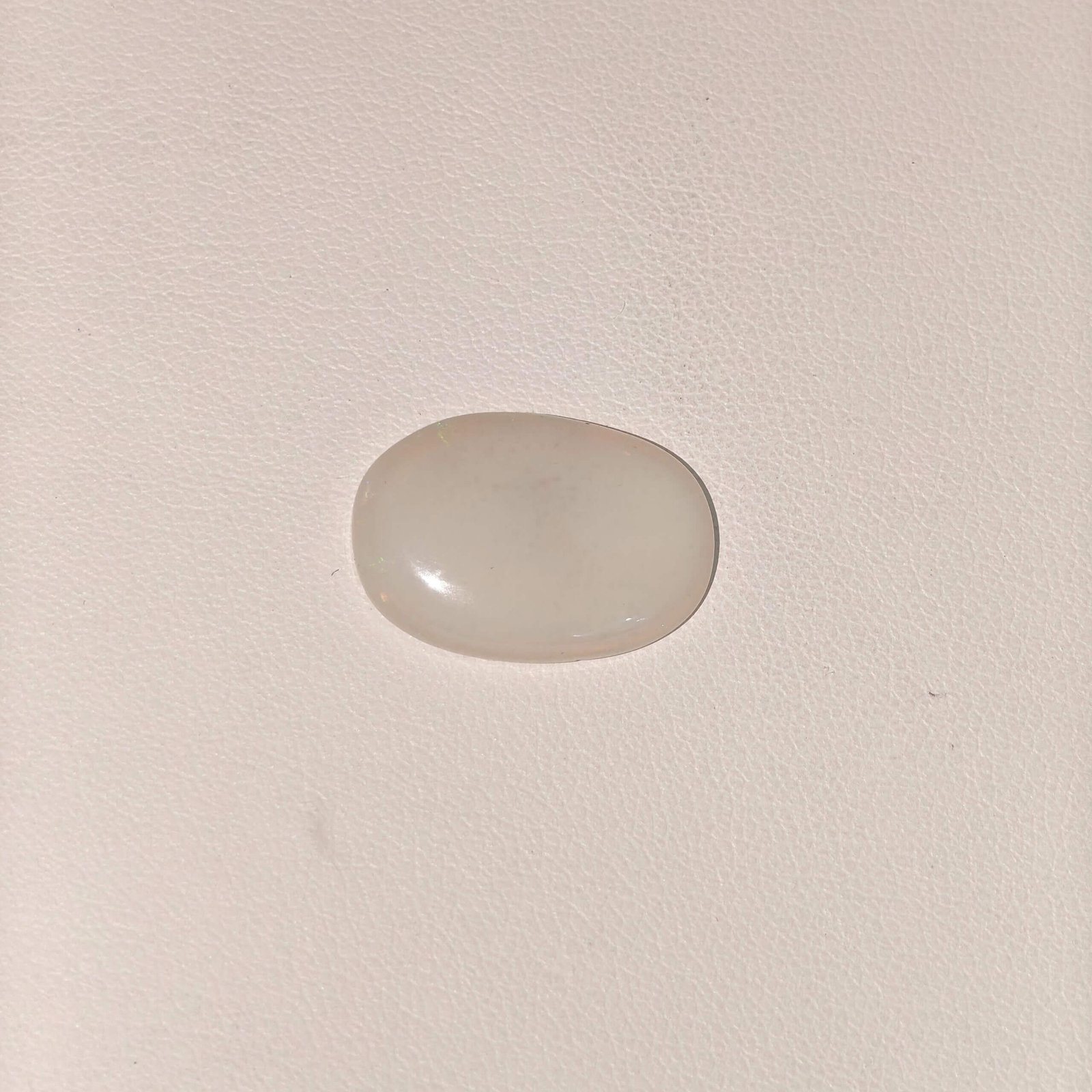 AOP-012 Natural Australian Opal 7.20 Carat Oval Stone AOP-012 Natural Australian Opal Gemstone 7.20 Carat Oval Lab Certified in South Extension Delhi