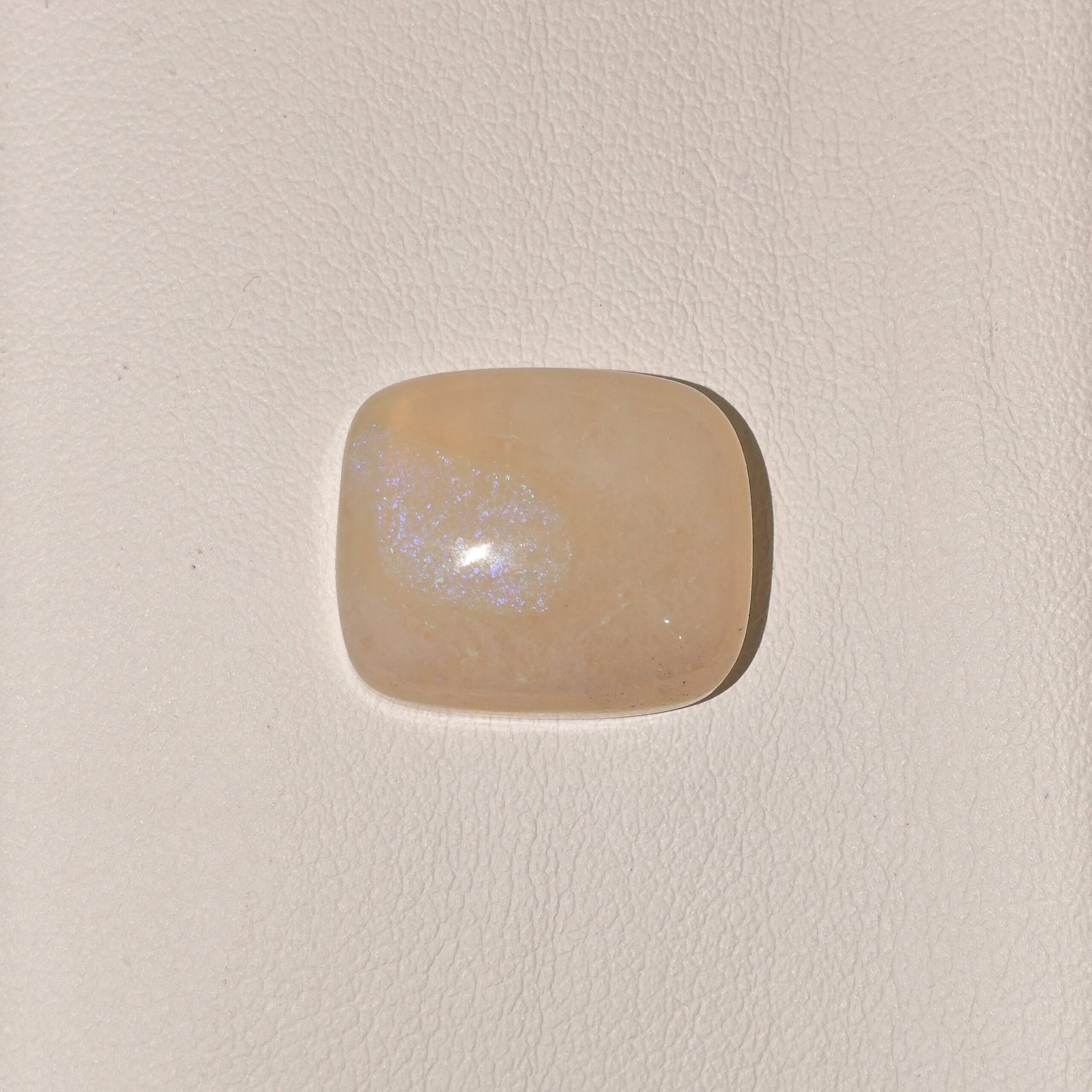 Natural Australian Opal 14.40 Carat Oval Loose Stone Natural Australian Opal Gemstone 14.40 Carat Oval Lab Certified in South Extension Delhi