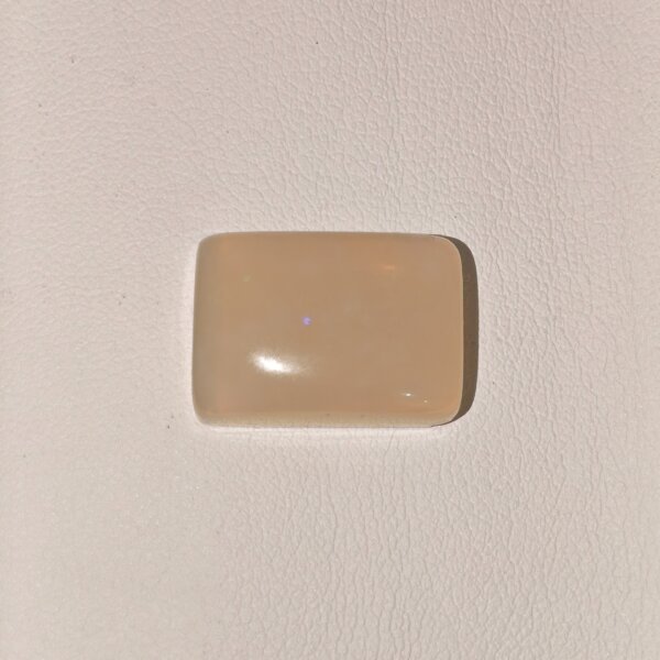 Natural Australian Opal Gemstone 13 Carat Oval Lab Certified in South Extension Delhi
