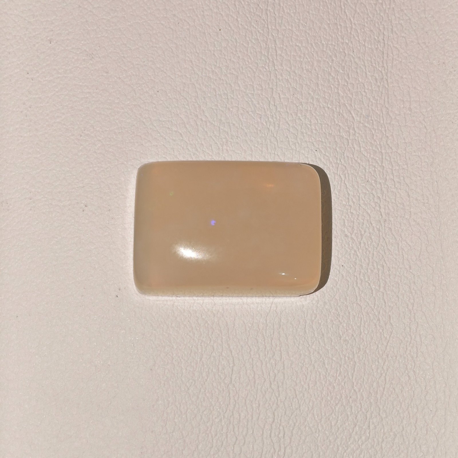 Natural Australian Opal 13 Carat Oval Loose Stone Natural Australian Opal Gemstone 13 Carat Oval Lab Certified in South Extension Delhi