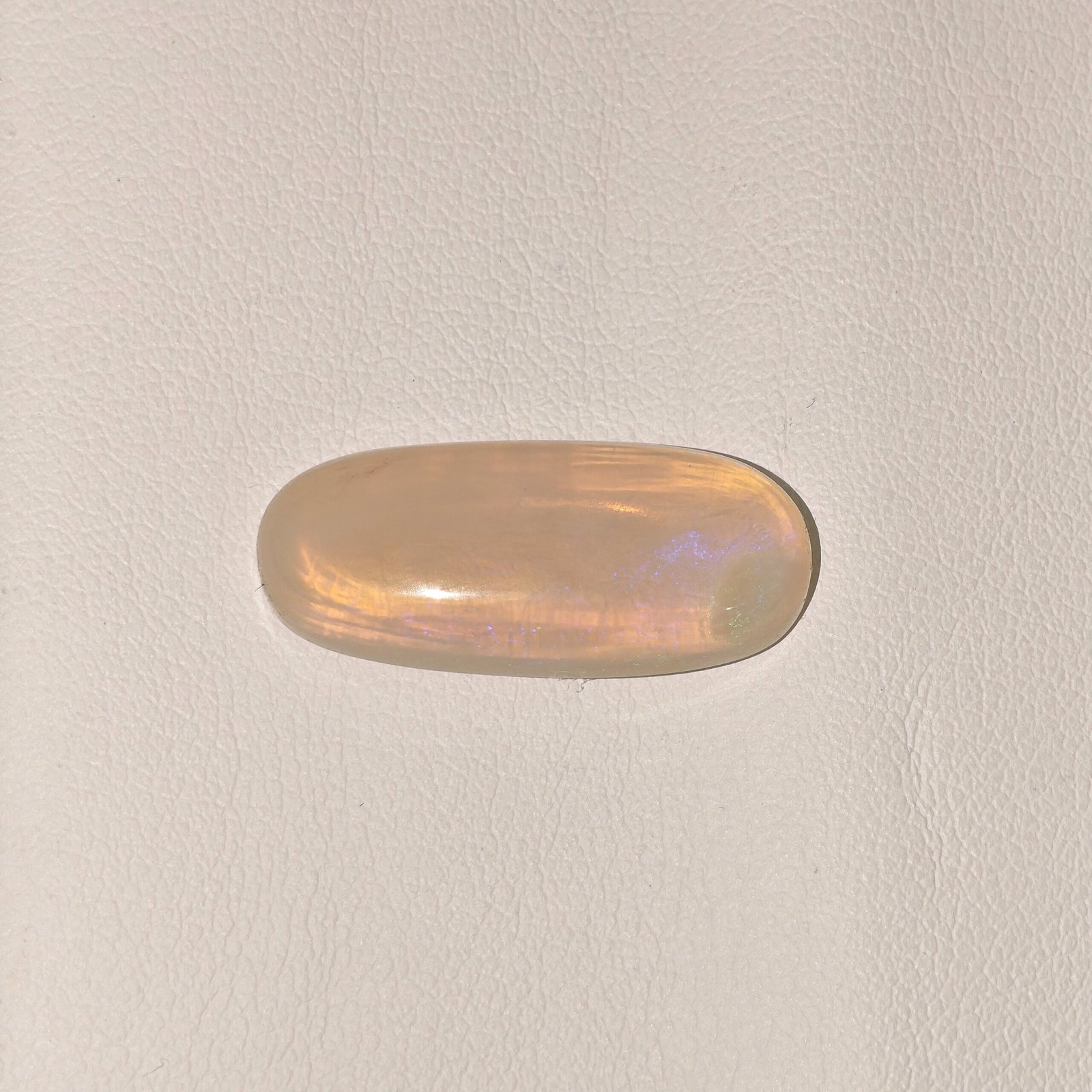 Natural Australian Opal 10.40 Carat Oval Loose Stone Natural Australian Opal Gemstone 10.40 Carat Oval Lab Certified in South Extension Delhi