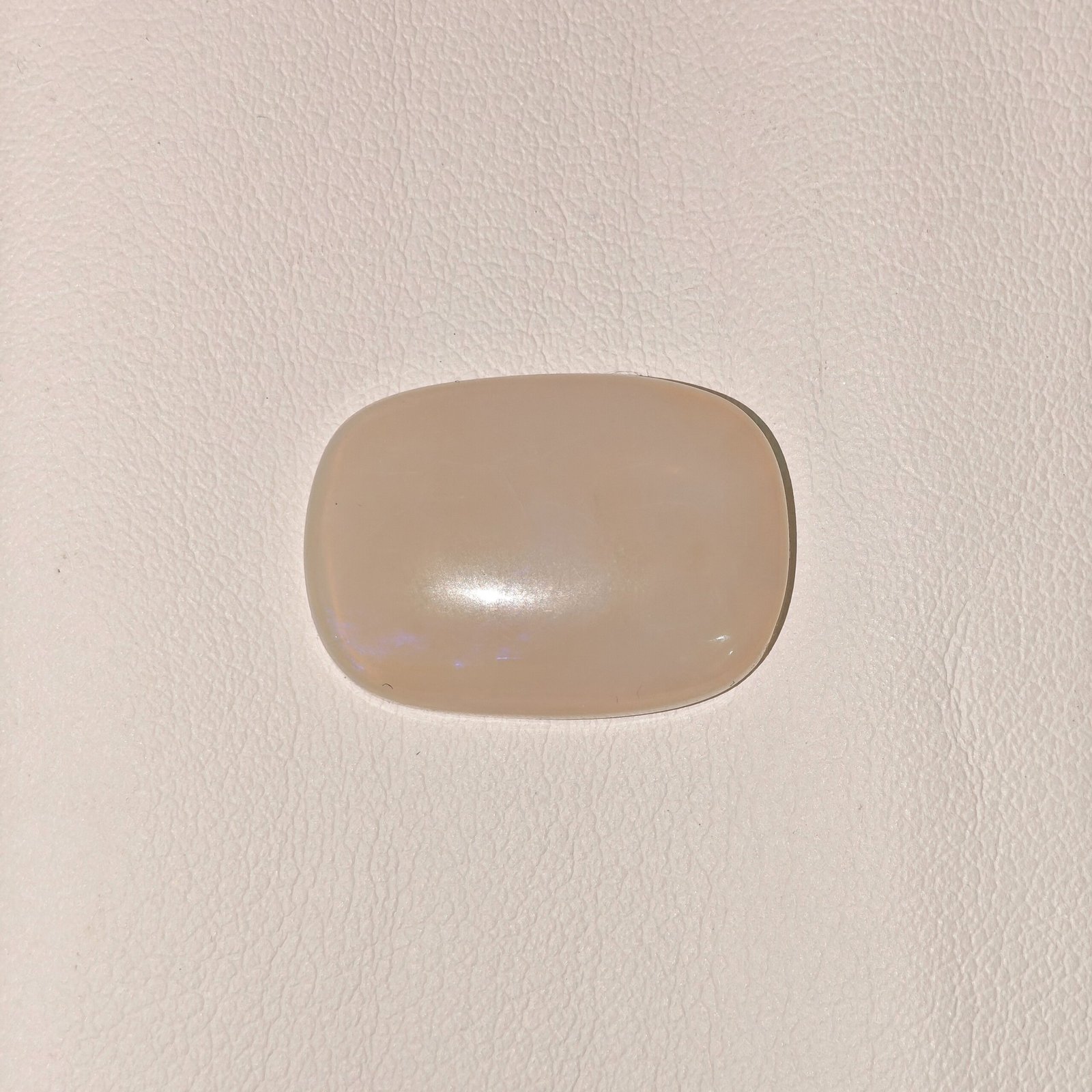 Natural Australian Opal 11.60 Carat Oval Loose Stone Natural Australian Opal Gemstone 11.60 Carat Oval Lab Certified in South Extension Delhi