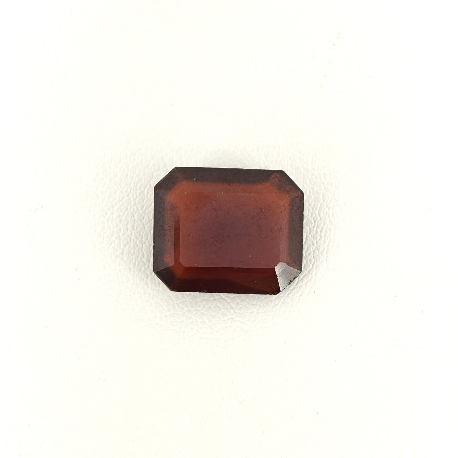 Buy Certified Natural Hessonite Garnet (Gomed) | Original Hessonite Gemstone for Vedic Astrology, Fine Jewellery & Investment