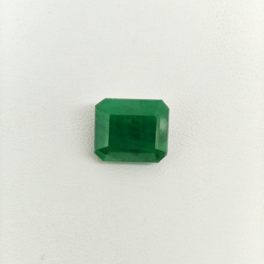 Natural Zambian Emerald Panna 9.15 Carat Radiant Cut Lab Certified Gemstone | Shraddha Shree Gems Delhi