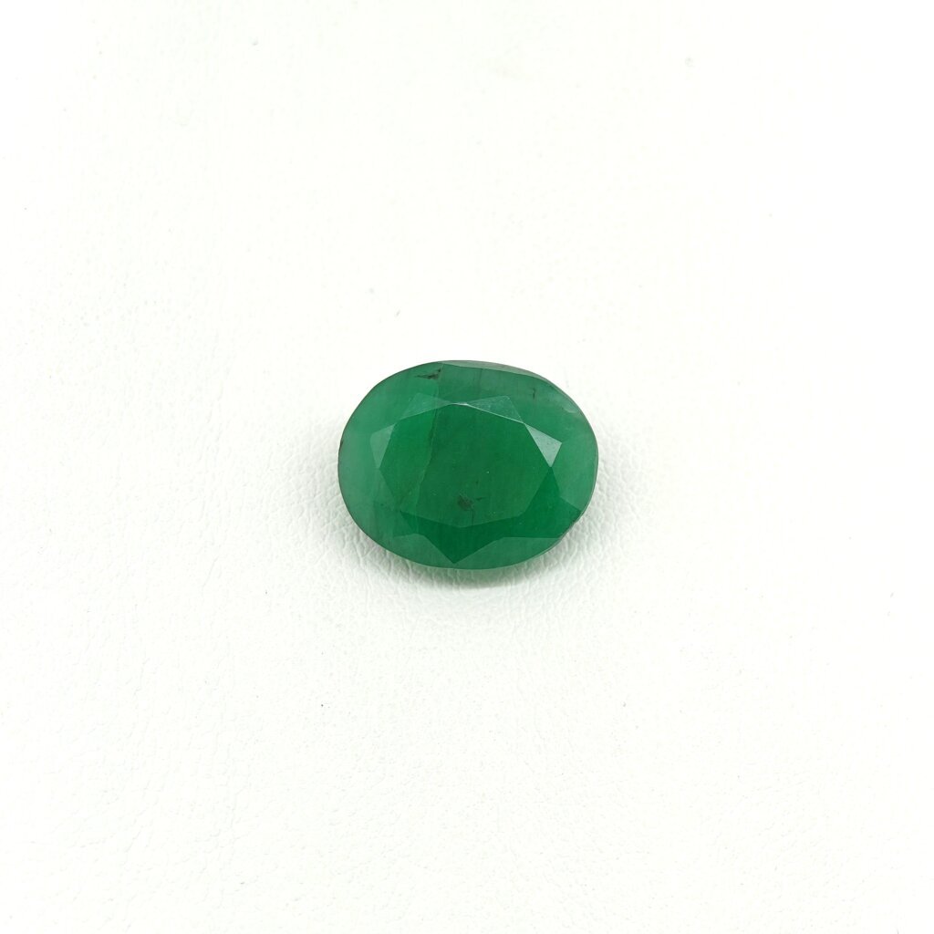 Natural Zambian Emerald Panna 8.25 Carat Oval Cut Lab Certified Gemstone