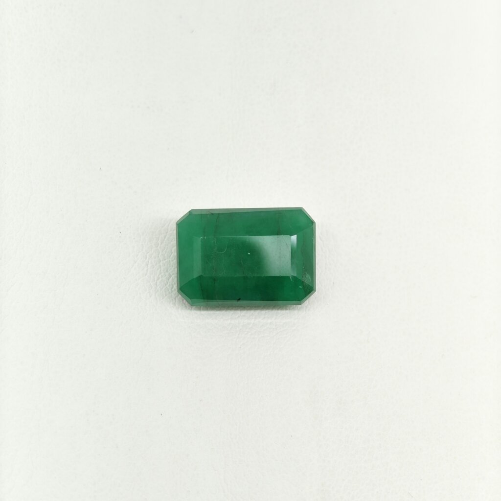 Natural Zambian Emerald Panna 7.85 Carat Oval Cut Lab Certified Gemstone