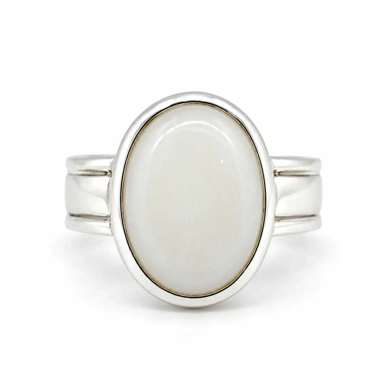 Opal Aura 925 Sterling Silver Oval Shaped Ring Front View (2) Opal Aura 925 Sterling Silver Oval Shaped lineing Ring Front View