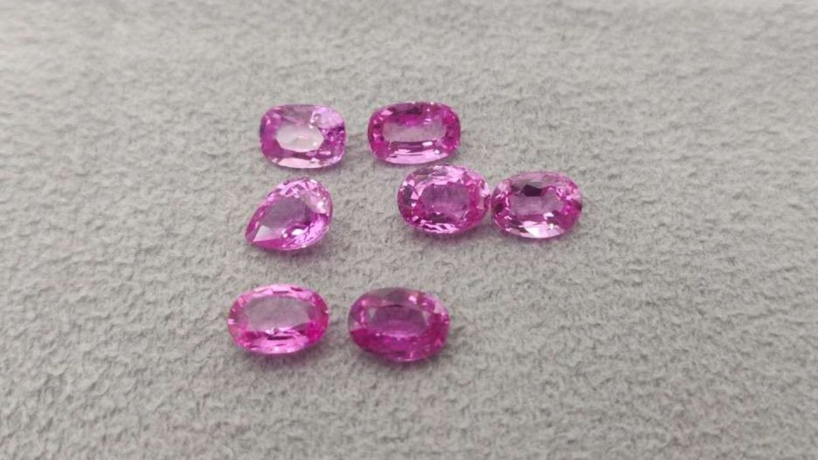 Sapphire gemstone